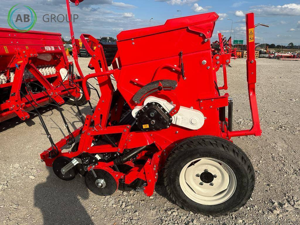 Mechanical trailed grain seeder Ozdoken Pertum-F 300 - Double-Disc Coulter - Seed drill: picture 3 Mechanical trailed grain seeder Ozdoken Pertum-F 300 - Double-Disc Coulter - Seed drill: picture 3