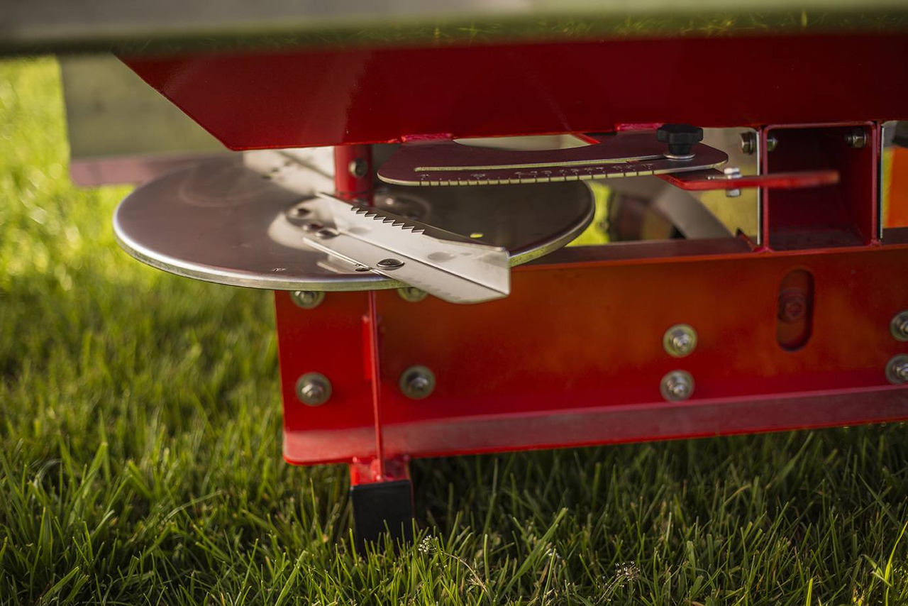 Rozsiewacz do nawozów JUNIOR II ( 600kg, 800kg, 1000kg, 1200kg, ) - Fertilizer spreader: picture 3 Rozsiewacz do nawozów JUNIOR II ( 600kg, 800kg, 1000kg, 1200kg, ) - Fertilizer spreader: picture 3