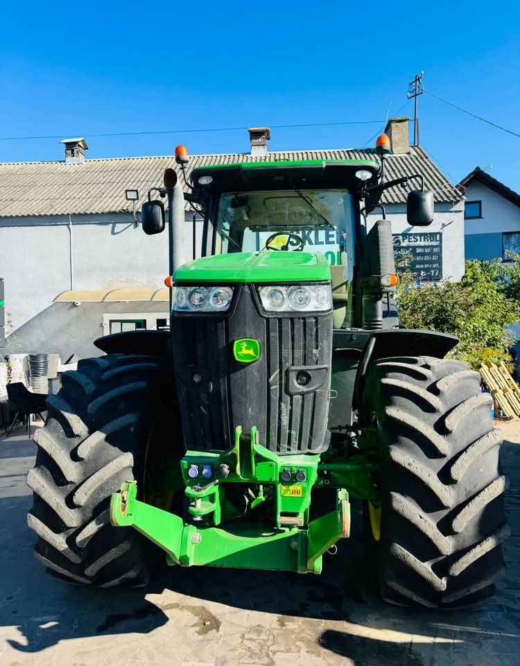 Farm tractor John Deere 7250R: picture 7