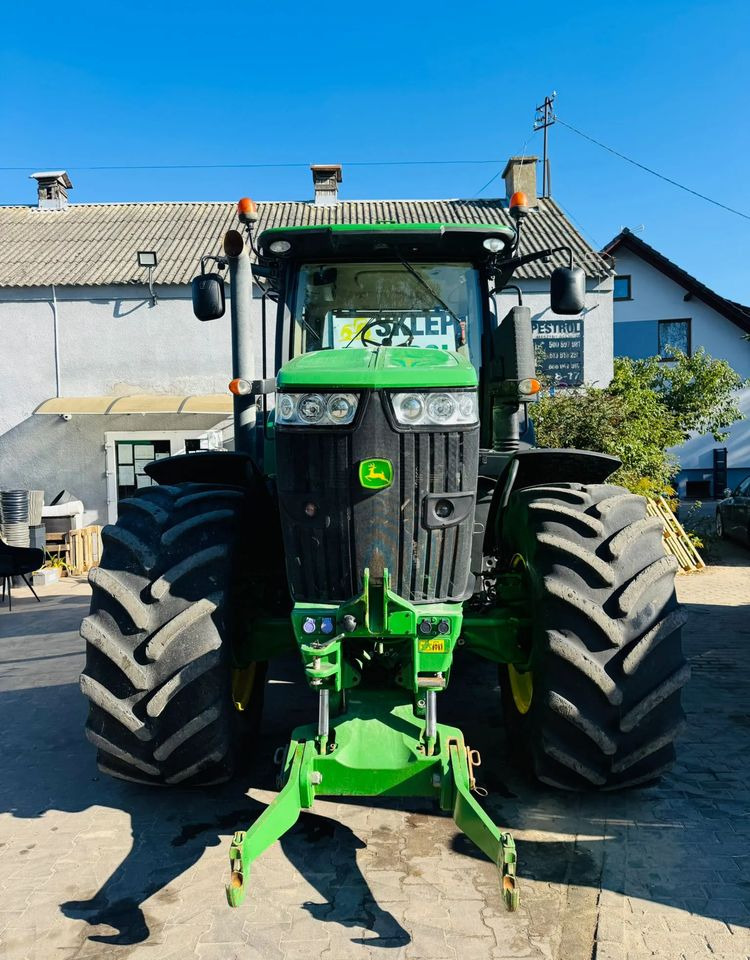 Farm tractor John Deere 7250R: picture 12