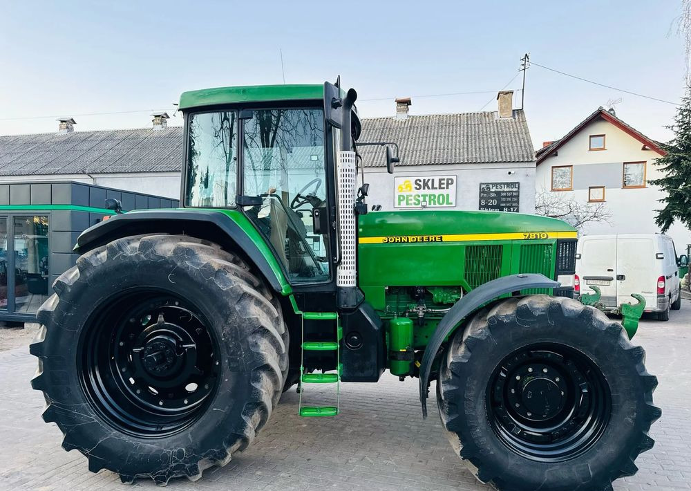 John Deere 7810 - Farm tractor: picture 4 John Deere 7810 - Farm tractor: picture 4