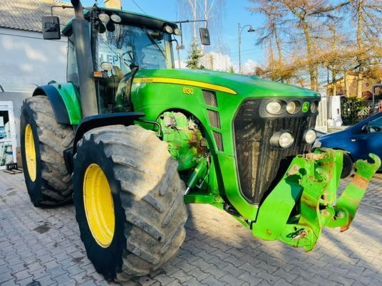 John Deere 8130 - Farm tractor: picture 1 John Deere 8130 - Farm tractor: picture 1