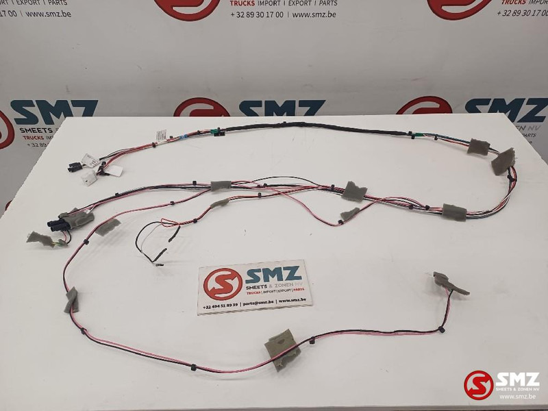Caterpillar Lightning wire harness Caterpillar - Cables/ Wire harness for Truck: picture 1 Caterpillar Lightning wire harness Caterpillar - Cables/ Wire harness for Truck: picture 1