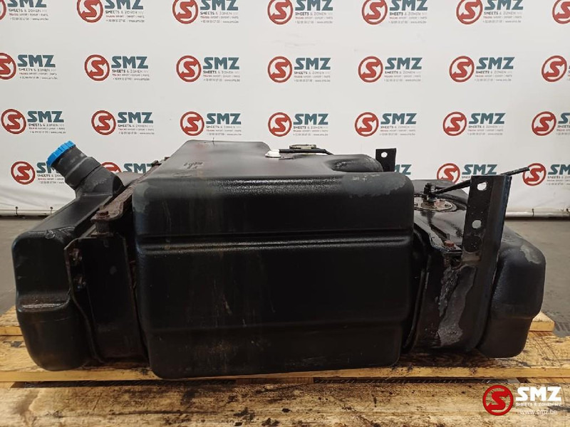 DAF Occ AdBluetank 100L Euro5 DAF - Fuel processing/ Fuel delivery for Truck: picture 2 DAF Occ AdBluetank 100L Euro5 DAF - Fuel processing/ Fuel delivery for Truck: picture 2