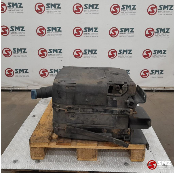 DAF Occ AdBluetank 75L DAF - Fuel tank for Truck: picture 2 DAF Occ AdBluetank 75L DAF - Fuel tank for Truck: picture 2