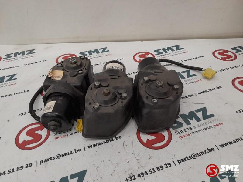 DAF Set van 3 ruitenwissermotors DAF - Wiper for Truck: picture 1 DAF Set van 3 ruitenwissermotors DAF - Wiper for Truck: picture 1