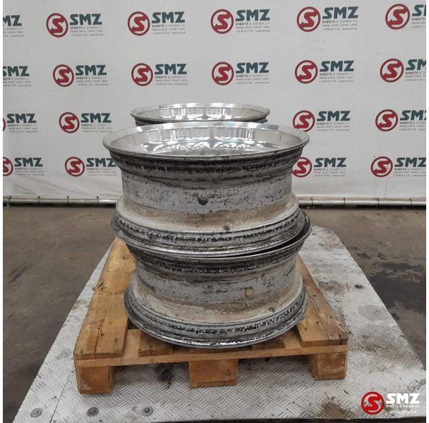 Diversen Occ set van 4 velgen 22.5x9.00 Alcoa - Rim for Truck: picture 3 Diversen Occ set van 4 velgen 22.5x9.00 Alcoa - Rim for Truck: picture 3