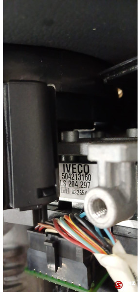 Iveco Occ stuurwiel + stuurkolom + stuurkolomschakelaars - Steering for Truck: picture 5 Iveco Occ stuurwiel + stuurkolom + stuurkolomschakelaars - Steering for Truck: picture 5