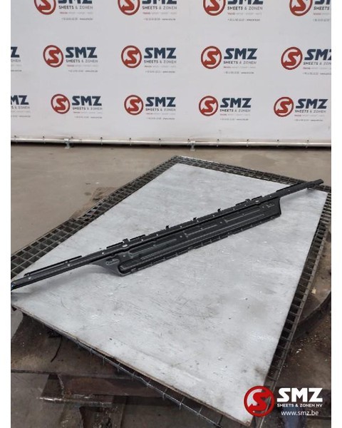 Mercedes-Benz Occ Bumperdrager midden Actros mp4 - Bumper for Truck: picture 1 Mercedes-Benz Occ Bumperdrager midden Actros mp4 - Bumper for Truck: picture 1