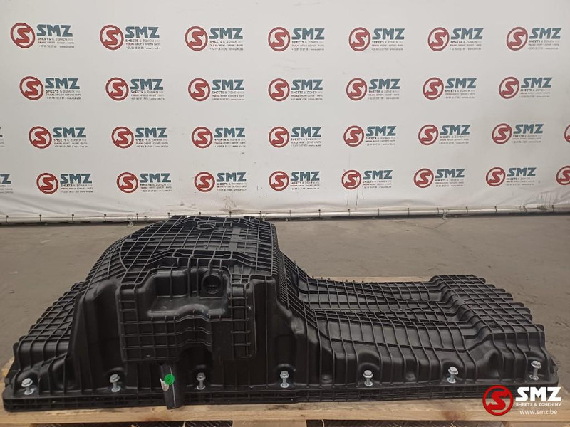 Mercedes-Benz Occ carterpan OM471 Mercedes - Crankcase for Truck: picture 2 Mercedes-Benz Occ carterpan OM471 Mercedes - Crankcase for Truck: picture 2