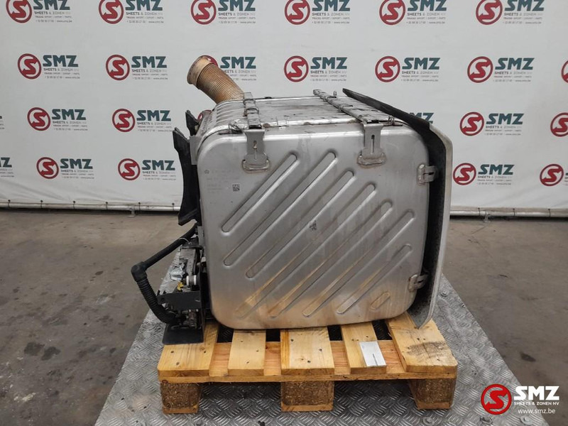 Mercedes-Benz Occ katalysator Euro 5 Mercedes - Catalytic converter for Truck: picture 4 Mercedes-Benz Occ katalysator Euro 5 Mercedes - Catalytic converter for Truck: picture 4