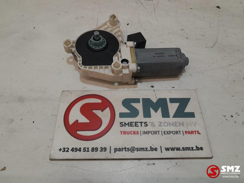Mercedes-Benz Occ raamliftmotor Mercedes - Door and parts for Truck: picture 1 Mercedes-Benz Occ raamliftmotor Mercedes - Door and parts for Truck: picture 1