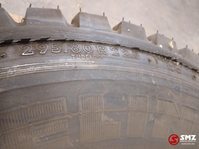 Michelin Occ Band 295/80R22.5 Michelin - Tire for Truck: picture 3 Michelin Occ Band 295/80R22.5 Michelin - Tire for Truck: picture 3