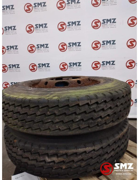 Pirelli Occ vrachtwagenband Pirelli Cinturato 11 00 R 20 - Tire for Truck: picture 1 Pirelli Occ vrachtwagenband Pirelli Cinturato 11 00 R 20 - Tire for Truck: picture 1