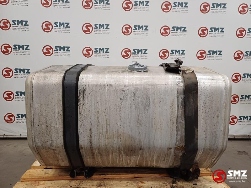 Renault Occ brandstoftank 400L Renault - Fuel tank for Truck: picture 1 Renault Occ brandstoftank 400L Renault - Fuel tank for Truck: picture 1