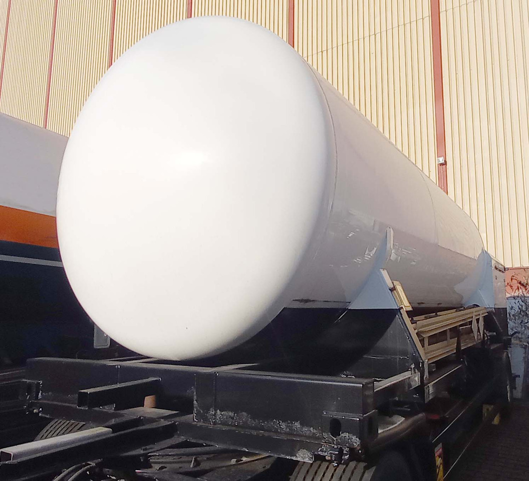 GOFA Tank trailer for oxygen, nitrogen, argon, gas, cryogenic - Tanker semi-trailer: picture 4 GOFA Tank trailer for oxygen, nitrogen, argon, gas, cryogenic - Tanker semi-trailer: picture 4