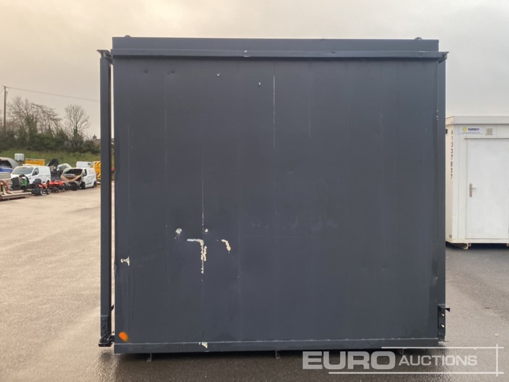 11' x 8' Toilet Block - Shipping container: picture 2 11' x 8' Toilet Block - Shipping container: picture 2