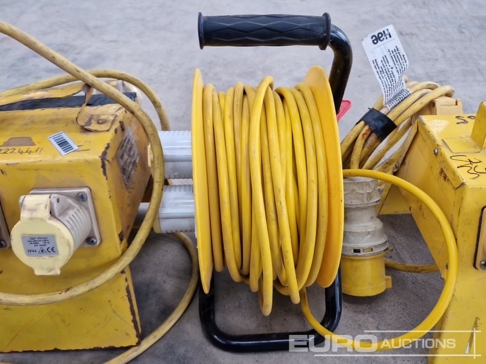 Construction equipment 110 Volt Splitter Box, 25m Extension Reel (3 of): picture 13