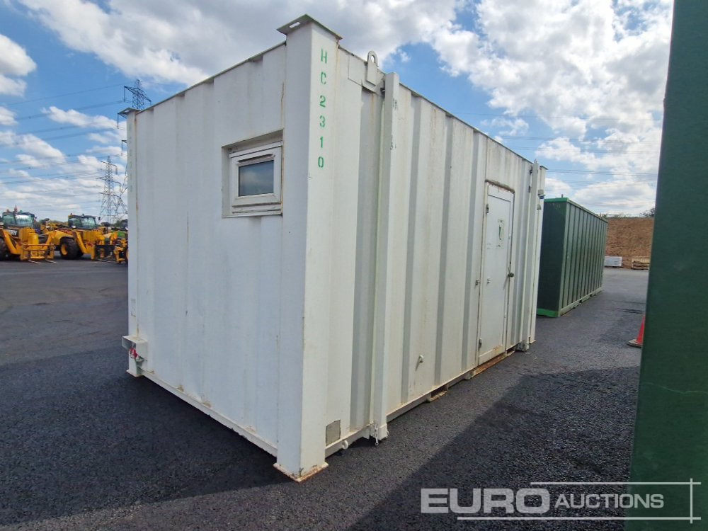 16' x 8' Toilet (Cannot Be Reconsigned) - Shipping container: picture 5 16' x 8' Toilet (Cannot Be Reconsigned) - Shipping container: picture 5