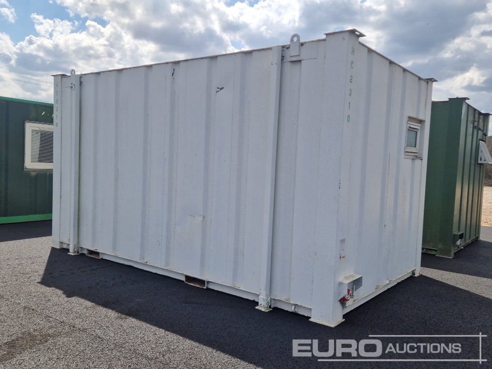 16' x 8' Toilet (Cannot Be Reconsigned) - Shipping container: picture 3 16' x 8' Toilet (Cannot Be Reconsigned) - Shipping container: picture 3
