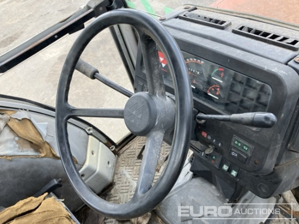 1992 Massey Ferguson 399 - Farm tractor: picture 5 1992 Massey Ferguson 399 - Farm tractor: picture 5