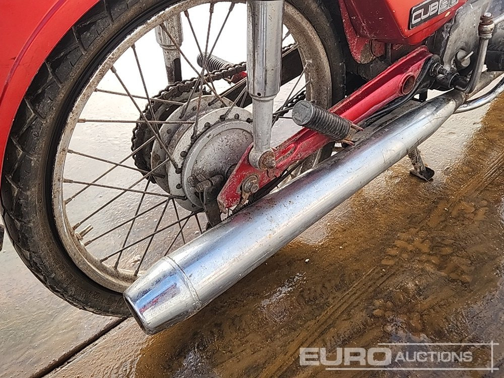 Motorcycle 1995 Honda Cub 90 Moped (Category C Insurance Loss) (Mileage Cannot be Verified): picture 15