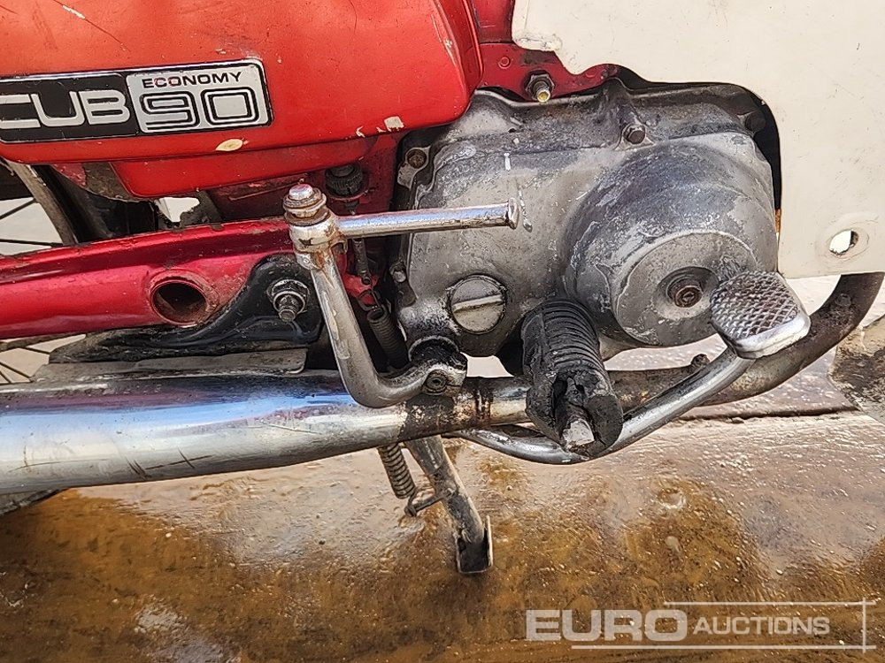 Motorcycle 1995 Honda Cub 90 Moped (Category C Insurance Loss) (Mileage Cannot be Verified): picture 16