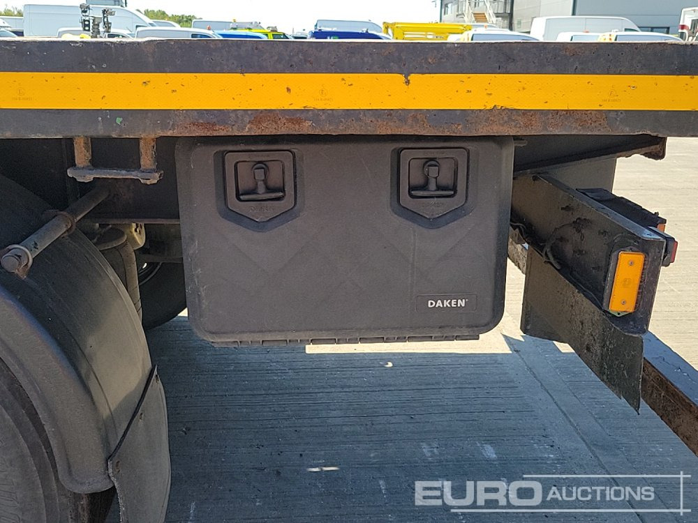 Dropside/ Flatbed semi-trailer 1999 Don-Bur Twin Axle Flatbed Trailer: picture 25