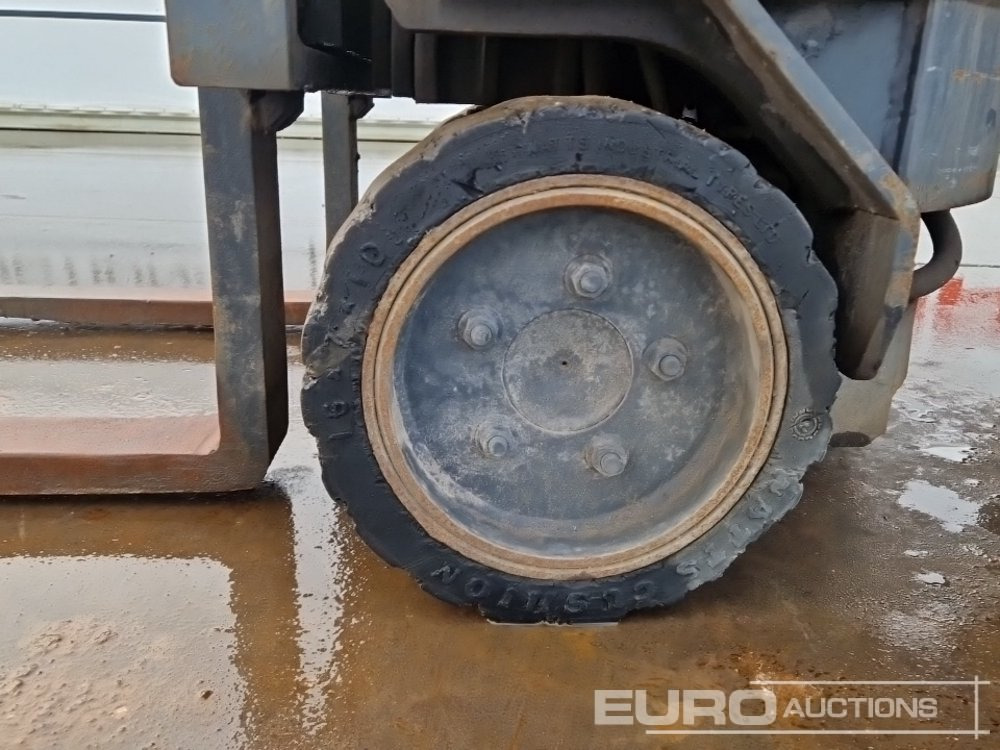 Forklift 2002 AISLE-MASTER 20S: picture 9