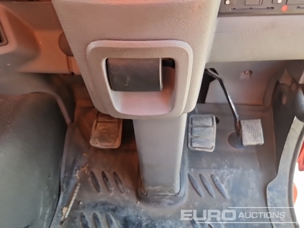 Tanker truck 2003 DAF LF45-220: picture 37