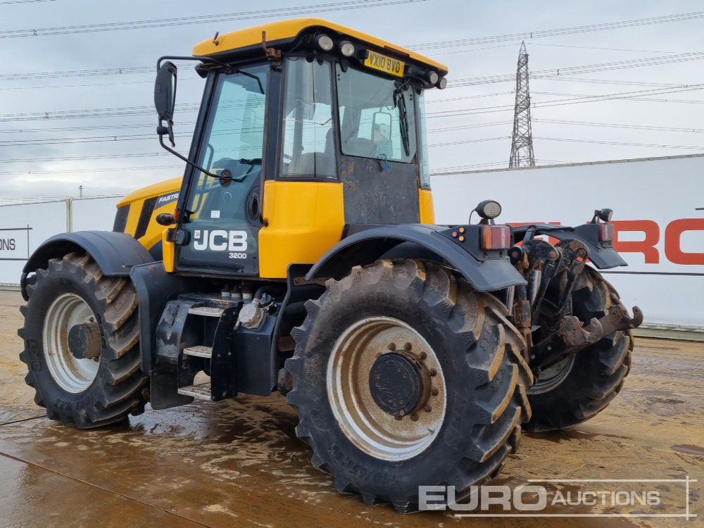 2010 JCB Fastrac 3200 - Farm tractor: picture 3 2010 JCB Fastrac 3200 - Farm tractor: picture 3