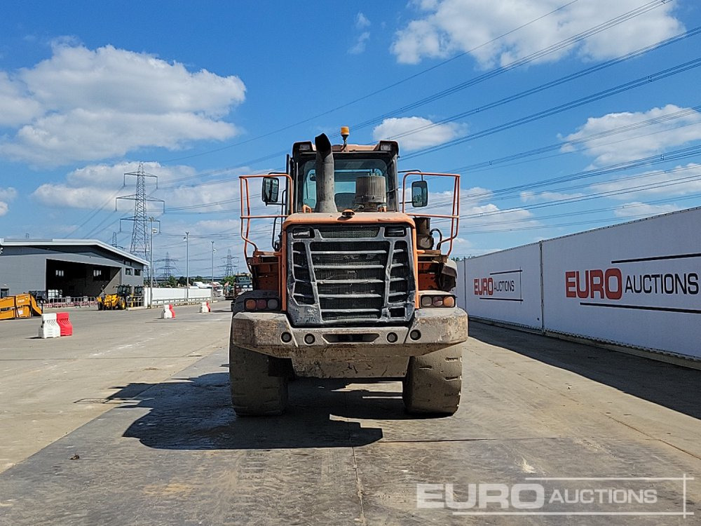 2014 Doosan DL300 - Wheel loader: picture 4 2014 Doosan DL300 - Wheel loader: picture 4