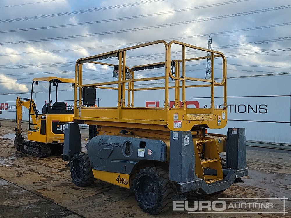 2014 Haulotte Compact 10DX - Scissor lift: picture 3 2014 Haulotte Compact 10DX - Scissor lift: picture 3