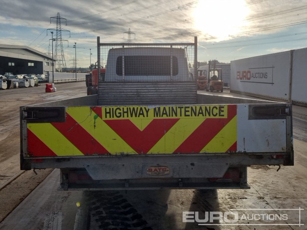 2014 Iveco Daily 35S11 - Open body delivery van: picture 4 2014 Iveco Daily 35S11 - Open body delivery van: picture 4