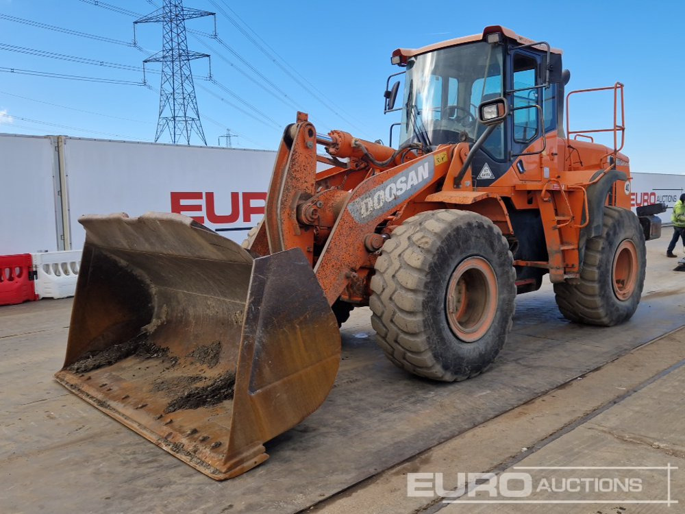 2015 Doosan DL300-3 - Wheel loader: picture 1 2015 Doosan DL300-3 - Wheel loader: picture 1