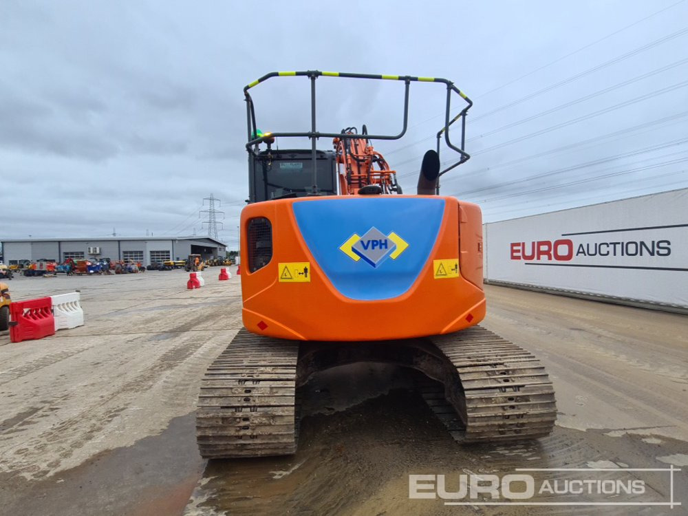 2015 Hitachi ZX135US-5B - Crawler excavator: picture 4 2015 Hitachi ZX135US-5B - Crawler excavator: picture 4