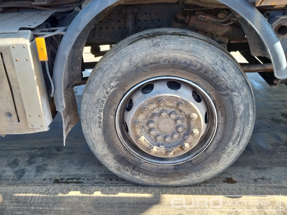 Tipper 2015 Mercedes Arocs 3240: picture 15