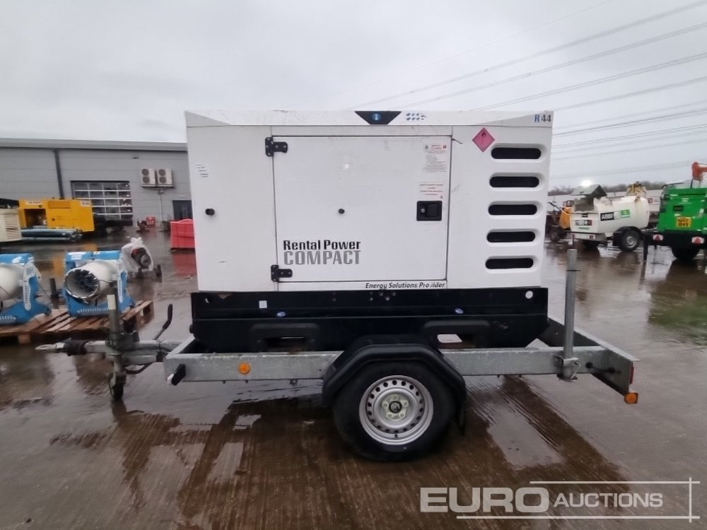 2015 SDMO R44 - Generator set: picture 2 2015 SDMO R44 - Generator set: picture 2