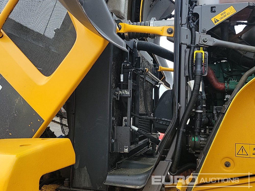 Wheel loader 2015 Volvo L110H: picture 36