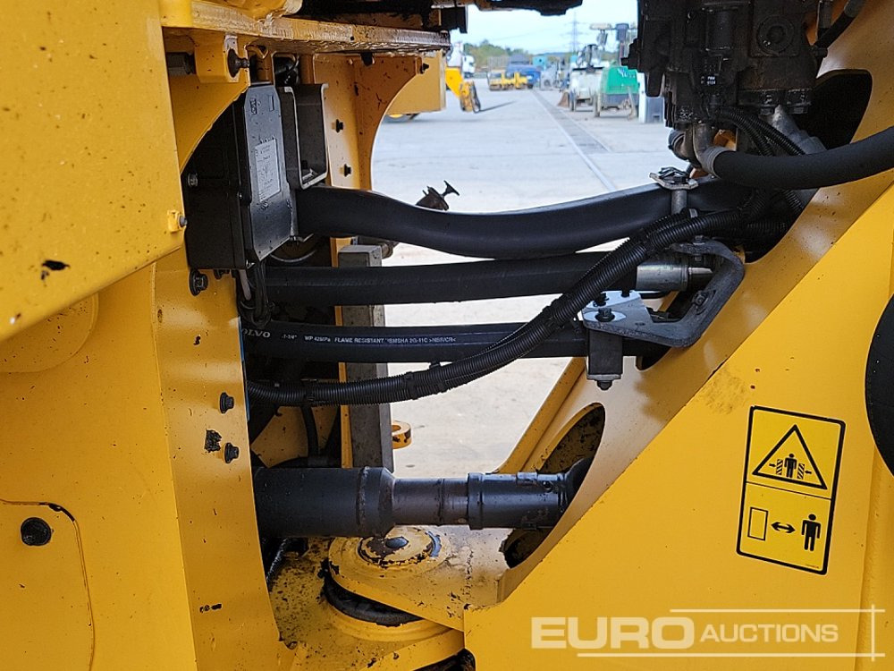 Wheel loader 2015 Volvo L110H: picture 25