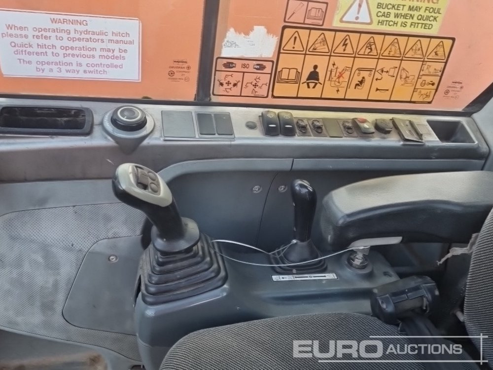 Mini excavator 2017 Doosan DX62R-3: picture 38