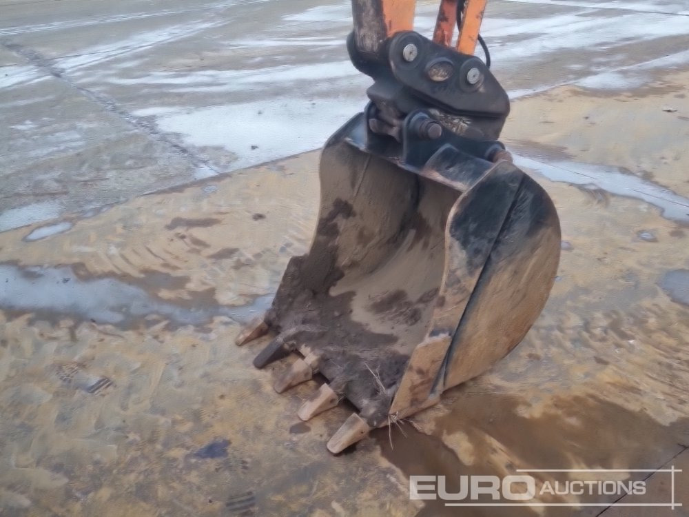 Mini excavator 2017 Doosan DX62R-3: picture 28