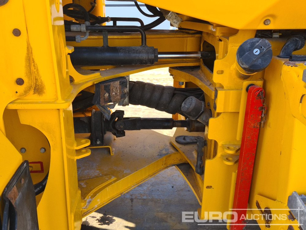 Wheel loader 2017 JCB 411: picture 18