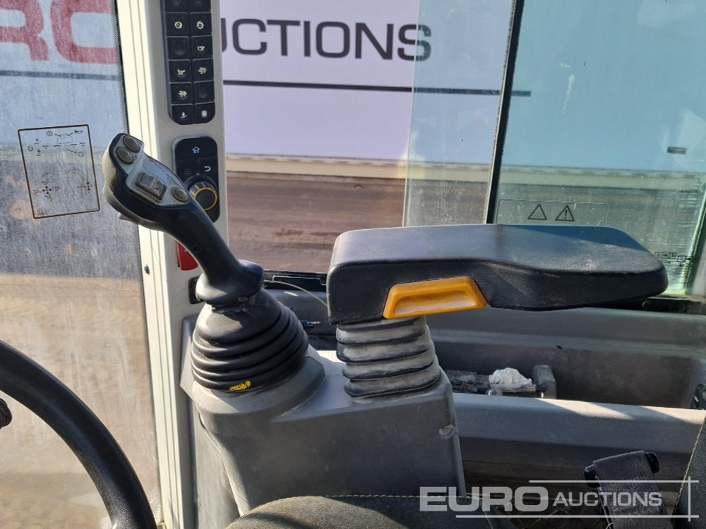 Wheel loader 2017 JCB 411: picture 42