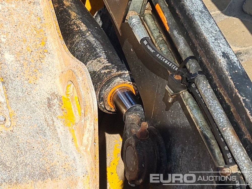 Wheel loader 2017 JCB 411: picture 29