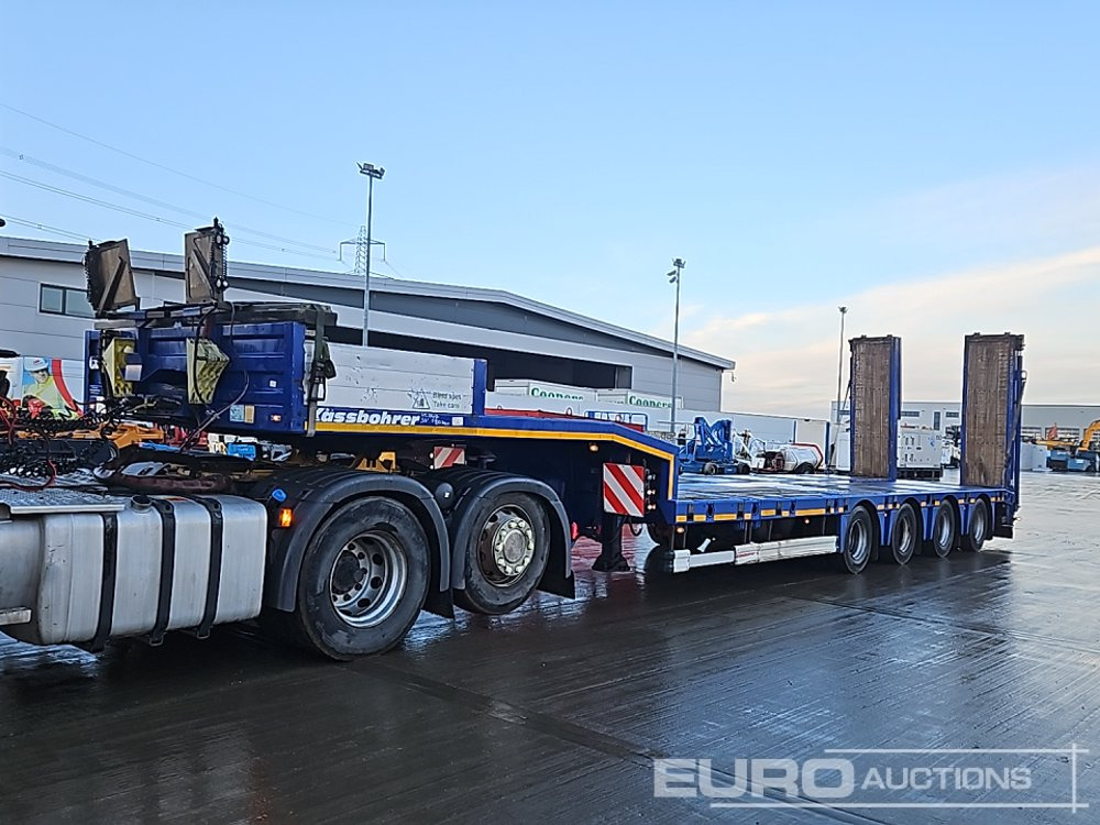 2017 Kassbohrer 4 Axle Extendable Stepframe Low Loader Trailer, 1 Rear Stear Axle, Out Riggers, Hydraulic Fliptoe Ramps - Low loader semi-trailer: picture 1 2017 Kassbohrer 4 Axle Extendable Stepframe Low Loader Trailer, 1 Rear Stear Axle, Out Riggers, Hydraulic Fliptoe Ramps - Low loader semi-trailer: picture 1