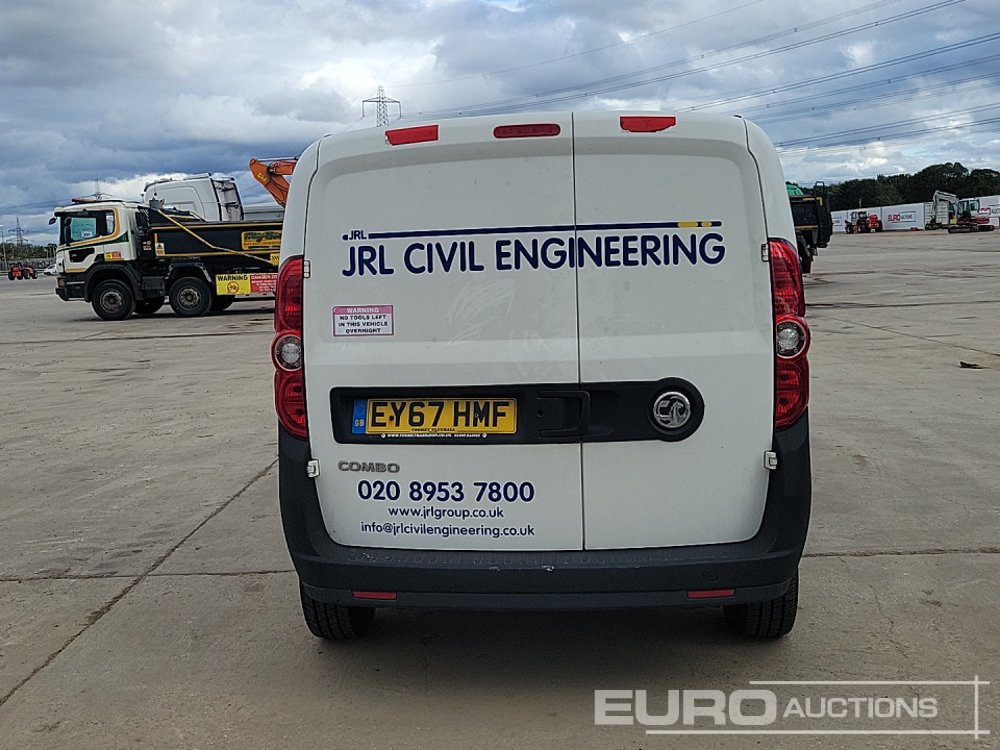 2017 Vauxhall Combo - Combi van: picture 4 2017 Vauxhall Combo - Combi van: picture 4