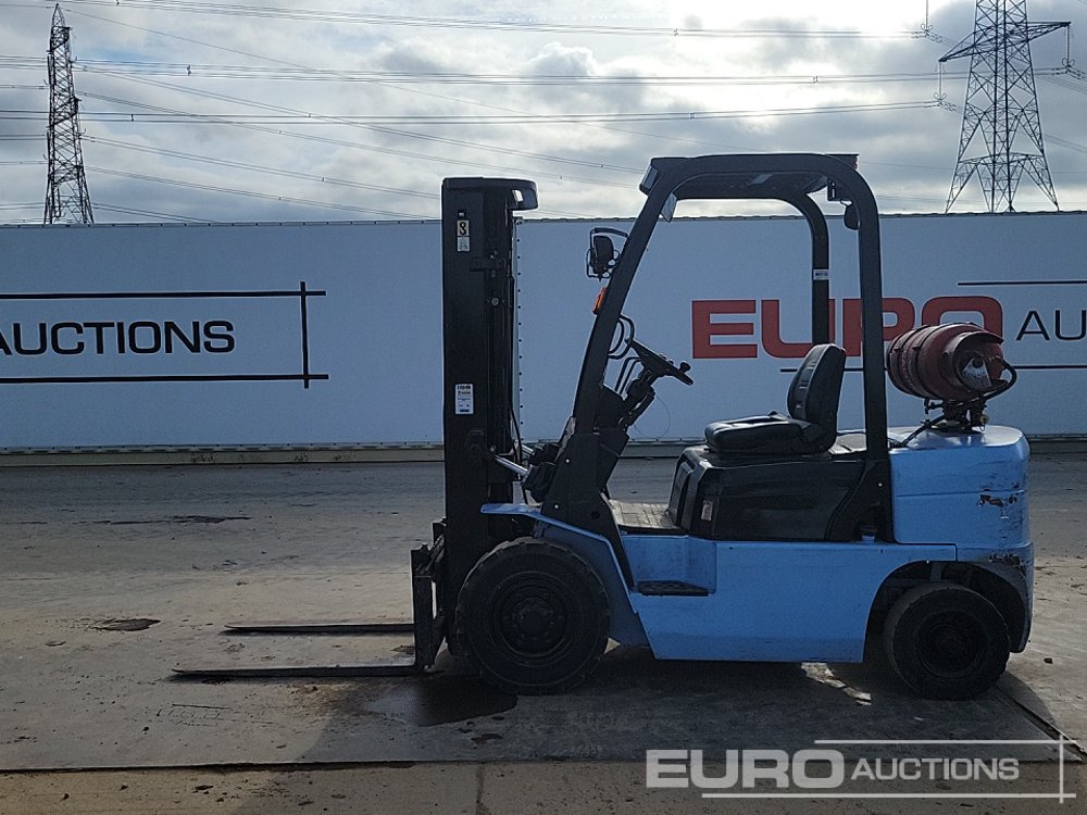 2017 Yale UT25P - Forklift: picture 2 2017 Yale UT25P - Forklift: picture 2