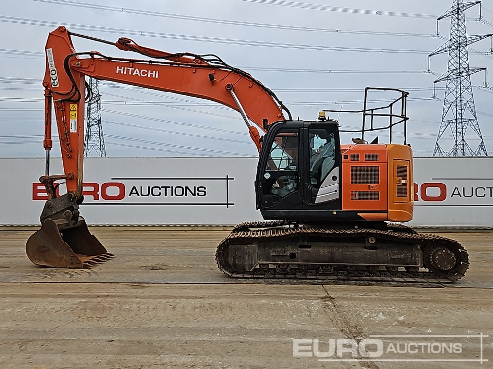 2018 Hitachi ZX225USLC-6 - Crawler excavator: picture 2 2018 Hitachi ZX225USLC-6 - Crawler excavator: picture 2
