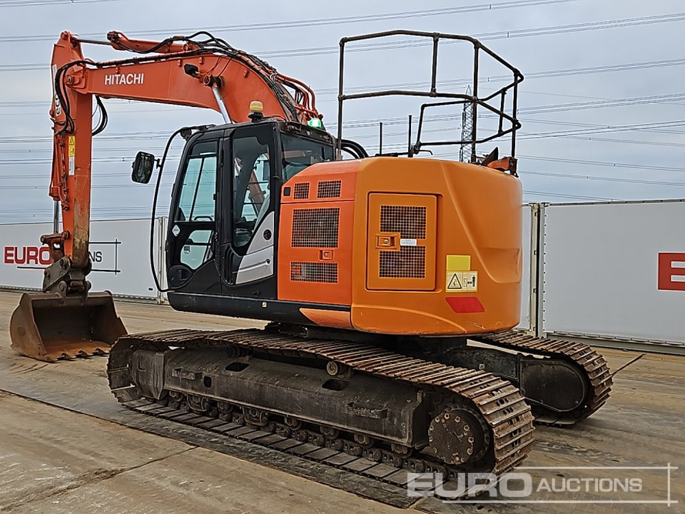 2018 Hitachi ZX225USLC-6 - Crawler excavator: picture 3 2018 Hitachi ZX225USLC-6 - Crawler excavator: picture 3